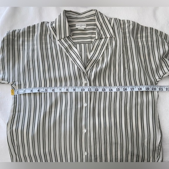 Women’s CLUB MONACO Signature Striped Silk buttoned‎ Shirt size small - Picture 7 of 14
